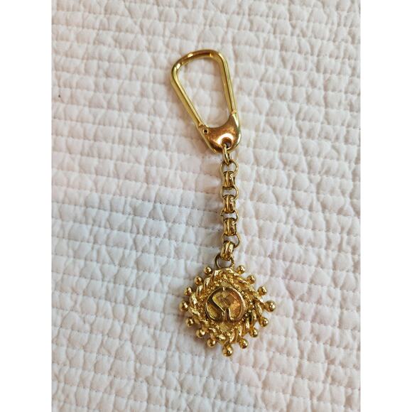 St. John Gold-Tone Logo Key Ring – 5"‎ Vintage Designer Keychain - Picture 4 of 4